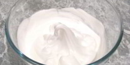 Шаг 3: безе с миндалема