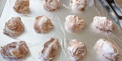 Шаг 8: безе с шоколадом