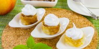 Шаг 11: блинчиков с яблоками под безе