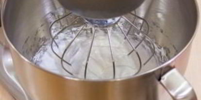 Шаг 9: блинчиков с яблоками под безе