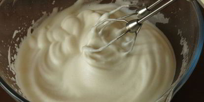 Шаг 3: нутова-миндальных безе