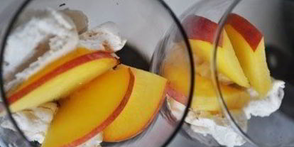 Шаг 6: персикового безе-десерт