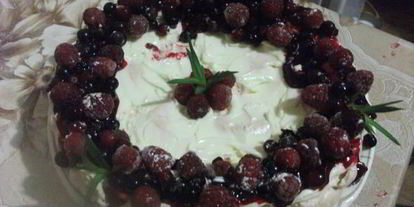 Шаг 11: торта-безе рождественского венок