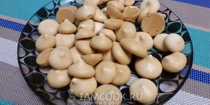 Шаг 9: вегетарианского безе с малиной из нутового отвара