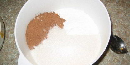 Шаг 5: бисквита шоколад на кипятке