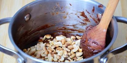 Шаг 3: домашних конфет с арахисома