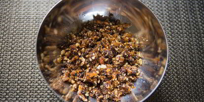 Шаг 3: конфет из сухофруктов и орехов