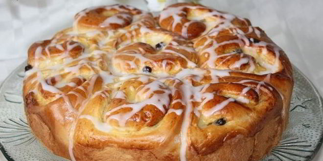 Рецепт Домашних булочек-бриошей с кремом патисьер