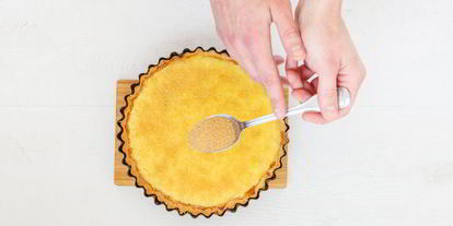 Шаг 5: кростаты с кремом из манной крупы