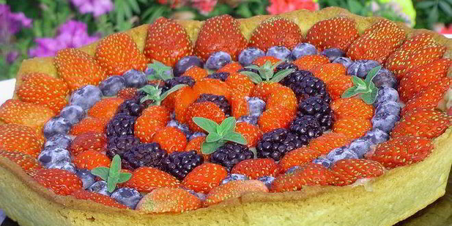 Рецепт кростаты с ягодами и заварным кремом