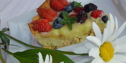 Шаг 9: кростаты с ягодами и заварным кремом