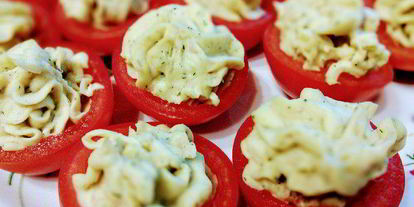 Шаг 6: помидоров, фаршированных картофельно-тунцовым кремом