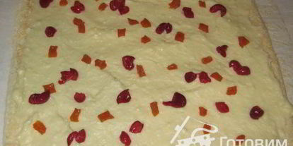 Шаг 4: рулета на белках с заварным кремом