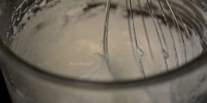 Шаг 5: рулета со швейцарским маслянным кремом