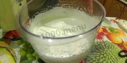 Шаг 5: шоколадного бисквита в мультиварке со сметанным кремом