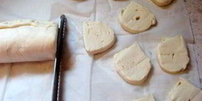 Шаг 3: слоеных булочек с манныма кремома