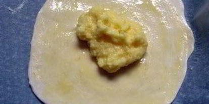 Шаг 5: слоеных булочек с манныма кремома