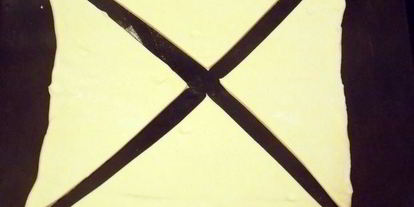 Шаг 1: яблок на слоеном тесте со сметанным кремом