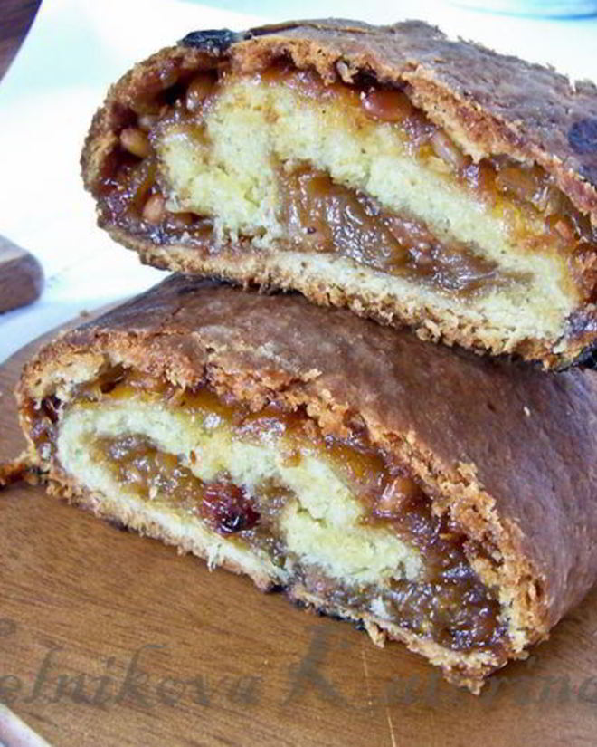 Рецепт рулета с луковым мармеладом