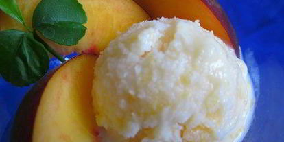 Шаг 1: апельсинового и персикового мороженого