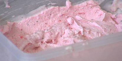 Шаг 5: клубничного мороженого с базиликом