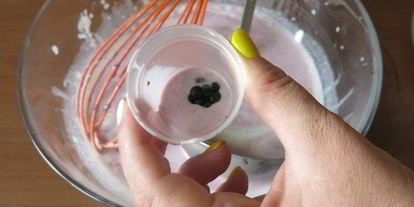 Шаг 8: кокосового мороженого с ежевикой