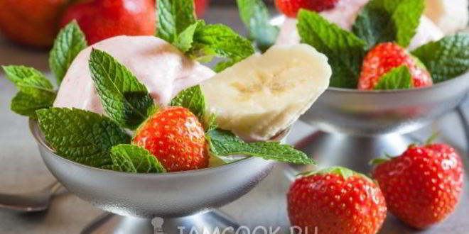 Рецепт Мороженого из банана и клубники