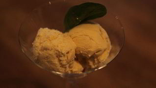 Рецепт Мороженого с базиликом и лимоном