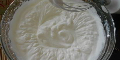 Шаг 5: мороженого с ежевикой