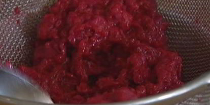 Шаг 2: творожно-малинового мороженого