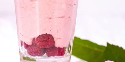 Шаг 7: малинового мусса с ароматом розы