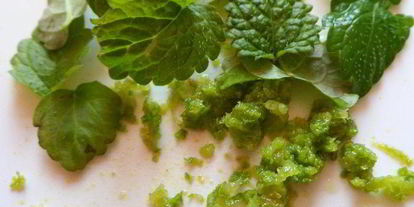 Шаг 1: мусса из авокадо с клубникой и шоколадом