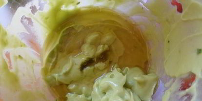 Шаг 3: мусса из авокадо с клубникой и шоколадом