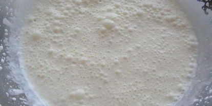 Шаг 4: мусса из манго со сгущенкой