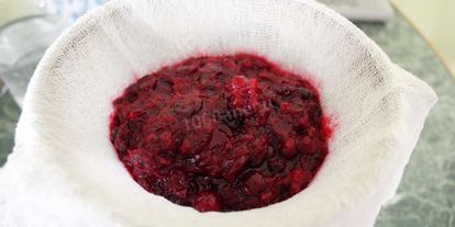 Шаг 3: мусса клюквенного с манной крупой