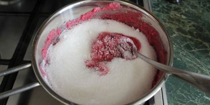 Шаг 8: мусса клюквенного с манной крупой