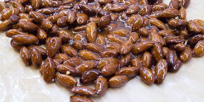 Шаг 2: торта-мусса с клюквой и пралине