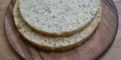 Шаг 7: торта-мусса с клюквой и пралине