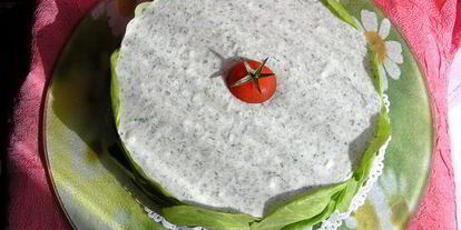 Шаг 16: торт-мусс с курицей, шпинатом и черри