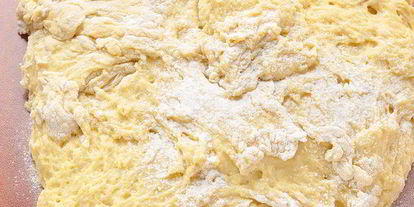 Шаг 18: кулича на желтках и топленом масле