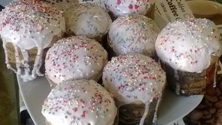 Рецепт Кулича с грецким орехом и изюмом