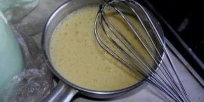 Шаг 2: пасхи из творога с изюмом