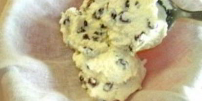 Шаг 8: пасхи из творога с изюмом