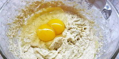 Шаг 4: пасхального кулича-кекса симнель