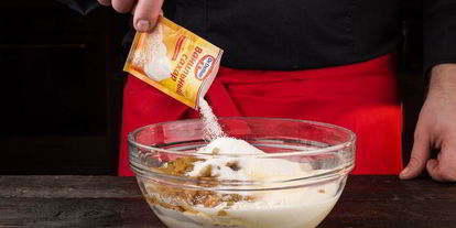 Шаг 3: пасхального кулича с лимонной глазурью