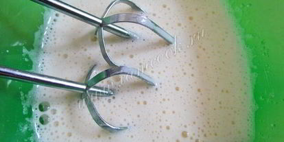 Шаг 2: сдобного кулича с изюмом в хлебопечке