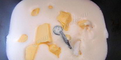 Шаг 3: сдобного кулича с изюмом в хлебопечке