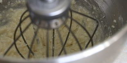 Шаг 1: заварной царской пасхи с миндалем