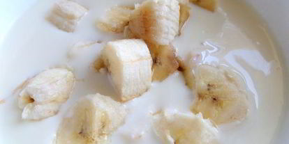 Шаг 7: разноцветного молочно-ягодного желе