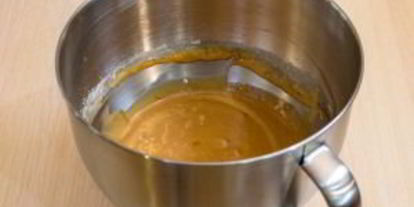 Шаг 4: шоколадного рулета с банановым суфле и грецкими орехами